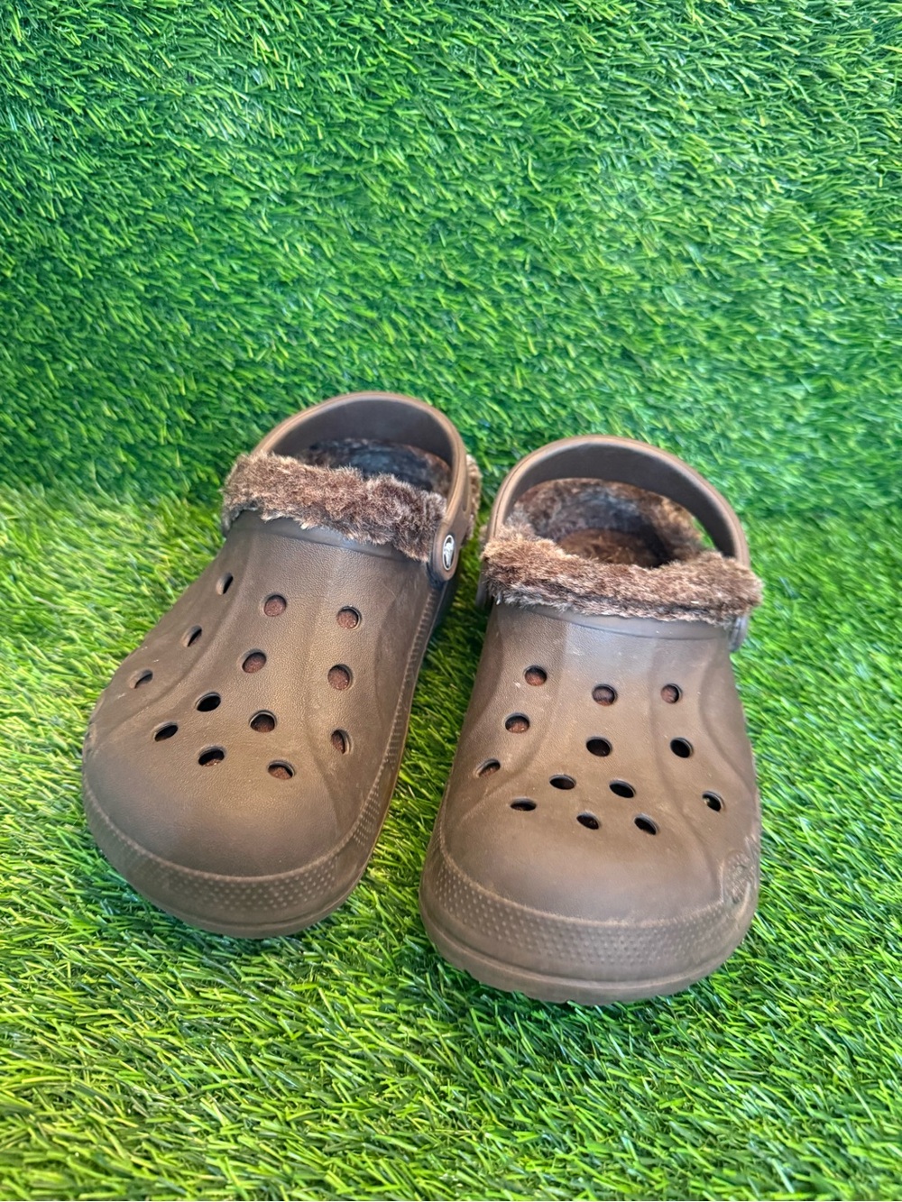 Crocs unisex Baya Brown Faux-Fur Lined Clog Shoes m.  4.     W 6.0